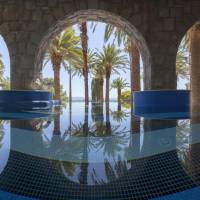 Swim-Up Junior Suite