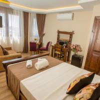 Deluxe Double Room with Extra Bed