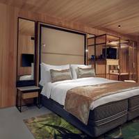 Extra Large Superior Room with Bath, Shower & Balcony