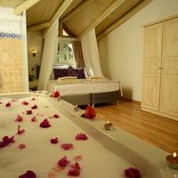 Honeymoon Room