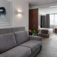 Deluxe Suite with Acropolis View