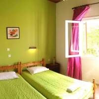 Studio (2 Adults)