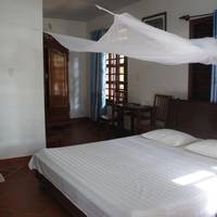 Bungalow with Fan
