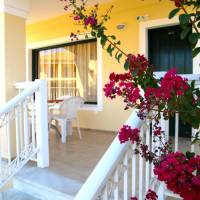 Two-Bedroom Apartment with Sea View (5 Adults) - Annex