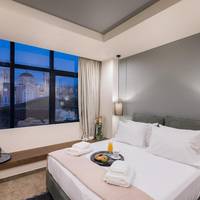 Junior Suite Metropolis View