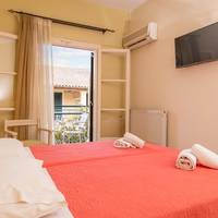 Double or Twin Room with Partial Sea View
