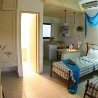 Studio (2 Adults)