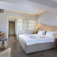 Family Room with Sea View - Sliding Door (2 Adults + 2 Children)