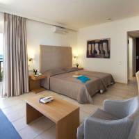 Double or Twin Room with Sea View (2 adults + 2 children)