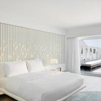 Luux Suite with Shared Pool and Sea View
