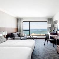 Club Twin Room