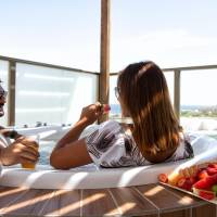 Deluxe Suite with Terrace & Jaccuzi