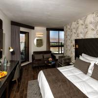 Junior suite with Terrace & Jaccuzi