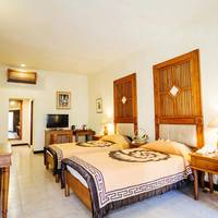 Deluxe Bungalow with Garden View