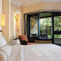Grand Deluxe King Room with Garden View
