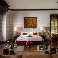 One-Bedroom Suite with Club Benefits