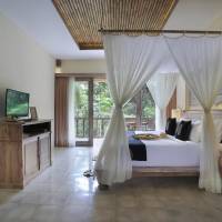 Suite River View with Free Benefit