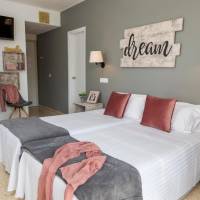 Quadruple Room (2 Adults + 2 Children)