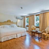 Double Room for Single Use on Mountain Side