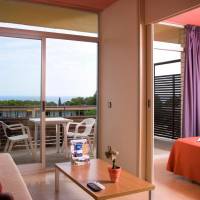 Two-Bedroom Apartment with Terrace (6 Adults)