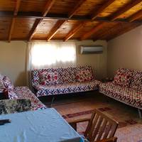 One-Bedroom Apartment (5 Adults)