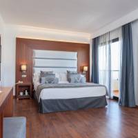 One Bedroom Suite (3 adults + 1 child)