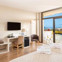 Superior Double Room (2 Adults)