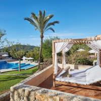 Junior Suite with Pool View