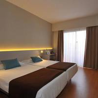Standard Double or Twin Room (2 Adults)