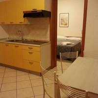 One-Bedroom Apartment (5 Adults)
