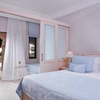 Family Room with Sliding Doors - Garden or Pool View (2 Adults + 2 Children)