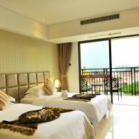 Double or Twin Room with City View