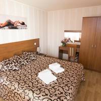 Business Suite with Hot Tub