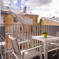 One-Bedroom Apartment with Balcony