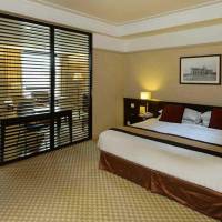 One-Bedroom Twin Suite