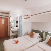 Friends Room with 2 Overhead Bunks