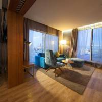 Premium Suite