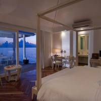 One-Bedroom Overwater Villa