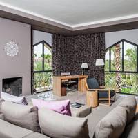 Lounge Suite