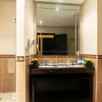 Family Suite (2 Adults + 2 Children under 12 years)