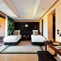 Family King Suite with Mountain View