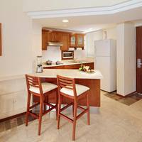 Family Ocean Front Premium Level (2 adults + 1 Child)