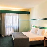 Standard Double Queen Bed