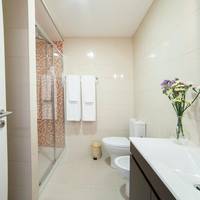 Superior One-Bedroom Apartment with Patio