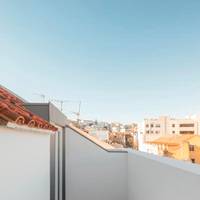 Superior One-Bedroom Apartment