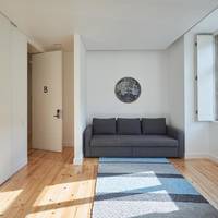 Deluxe One-Bedroom Apartment