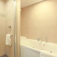 One-Bedroom King Suite