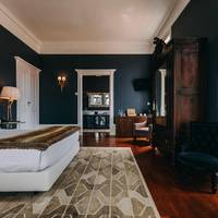 Royal Double Room with City View