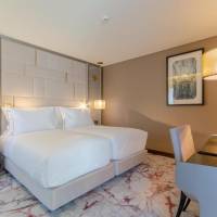 Deluxe Twin Room with Avenue View