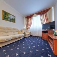 Suite with Treatment